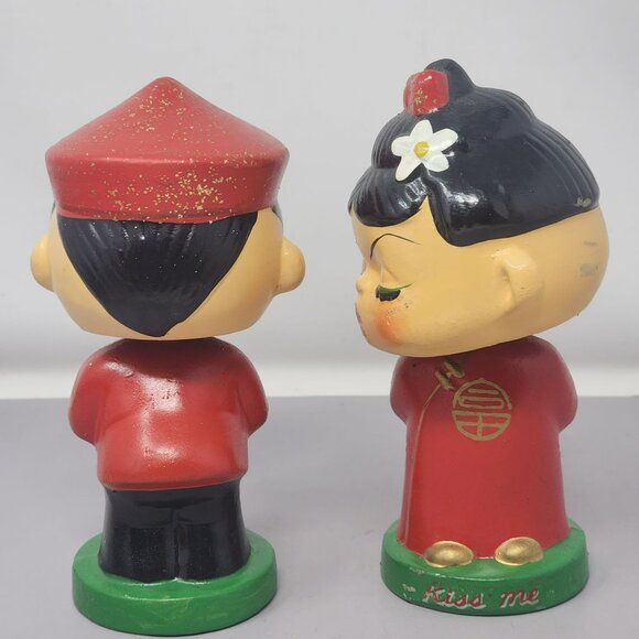 Vintage Magnetic Kissing Couple Figurines Hand-Painted‎ Retro Bobble Head - Picture 3 of 10